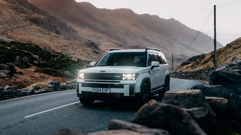 Новый Hyundai Santa Fe получил&nbsp;больше мощности и возможность буксировать 1700 кг